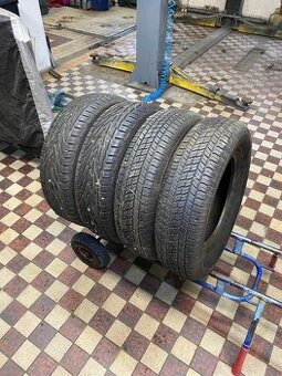 215/70R16 100H Yokohama, Uniroyal 7mm 4ks