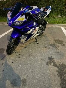 Yamaha yzf-r 125 - 1