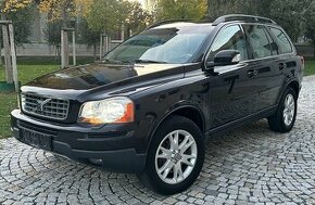 VOLVO XC90 2.4D5 136KW 4x4 7MÍST-AUT-KUŽE-XENON-PDC-NAVI - 1