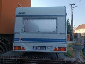 Obytný přívěs karavan hobby