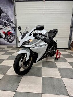 Yamaha YZF-R125 2011 23000KM TOP STAV ZÁRUKA