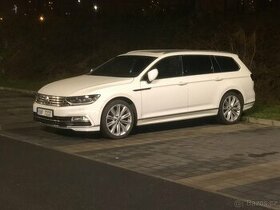 Volkswagen Passat Variant 2.0TDI/R-Line/Pano/DSG/LED/ - 1