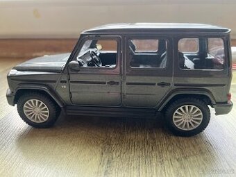 Model 1:25 Mercedes Benz G-Class, Maisto