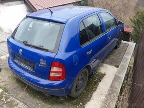 prodám škoda fabia 1 r.v. 2003 1,2HTP 40kw, motor na opravu