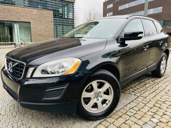 Volvo XC60 2.0 D3 5.VÁLEC MANUÁL NAVIGACE SENZORY 2WD