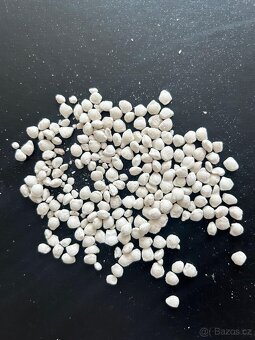 Močovina 46% granule - 1