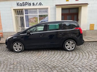 Peugeot 5008 2.0HDI rok 2010