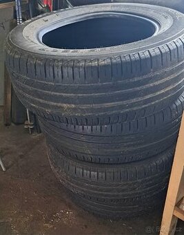 Letních gumy 235 65 17 NOKIAN TYRES