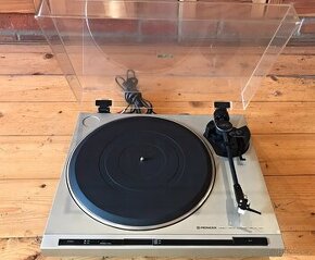 Gramofon PIONEER PL -320 (ROK 1981) PŘÍMÝ NÁHON ,NOVÁJEHLA - 1