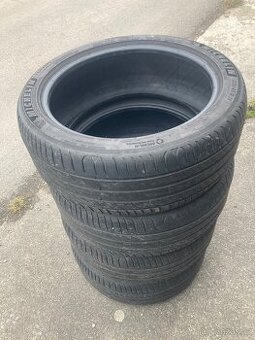 225/45 r18 Michelin