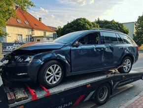 Vůz na náhradní díly Škoda Octavia 3 FL kombi CRMB PGT LF7Y