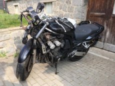 Yamaha FZS 600, r.v. 1999 na náhradní díly - 1