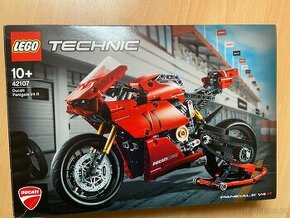 Lego Ducati V4 R 42107 - 1