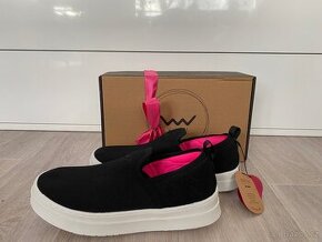 Nové boty Slip On Vuch