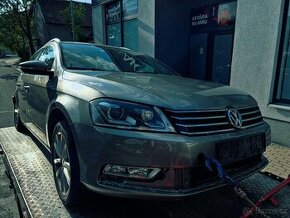 Vůz na náhradní díly VW Passat B7 kombi 2012 CFFB NFV LC8Y