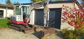 minibagr Takeuchi TB235.