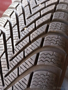 175/65R15 ZIMNÍ PIRELLI 99%