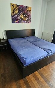 Postel 180x200 Malm IKEA + noční stolek