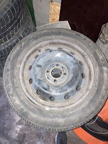 Letni pneu na discich 185/65 r15