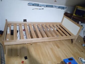 Dětská dřevěná postel Ikea 70x160