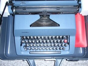 kufříkový psací stroj - 1
