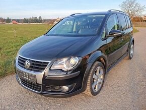 VW Touran 2.0 Tdi 103kw CROSS,7míst,1. majitelka