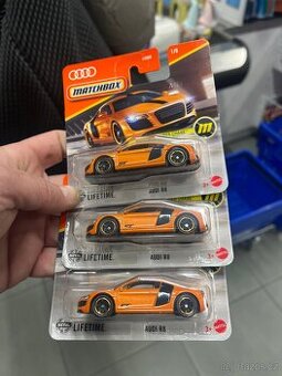 Matchbox - Audi R8 Suoer Chase