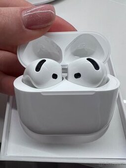 Apple AirPods 4