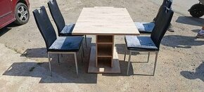 Jídelní stůl a židle