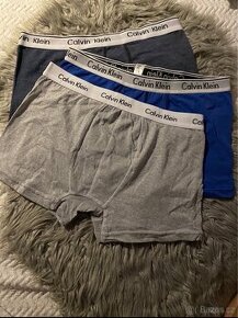 3x trenky boxerky - nove Calvin Klein vel. XXL ale sedi L-XL