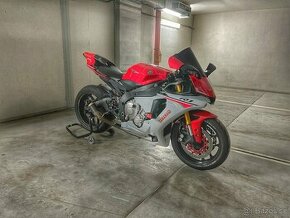 YAMAHA R1 2015-14100