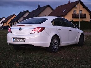 Opel Insignia 2.0 CDTi 118kW r.v. 2012 - Liftback