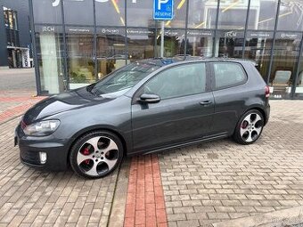 Volkswagen Golf 2.0TSi 155kW GTi