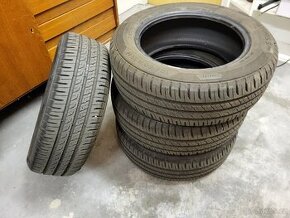 Sada 4 zánovních pneumatik - Barum - 195/60R15H - 1