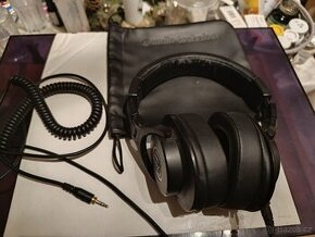 Studiová sluchátka Audio-technika ATH M40