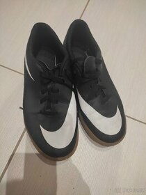 Sálovky zn. Nike vel. 37,5