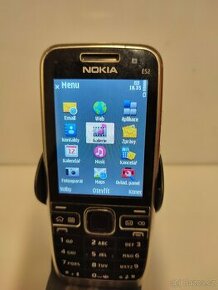 NOKIA E52