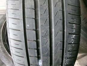 235/40 R19 PIRELLI (4,5mm) č.14687 - 1