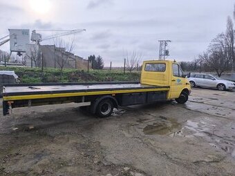 Prodám Mercedes-Benz Sprinter valník do 3,5 t.