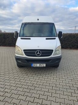 Mercedes benz sprinter