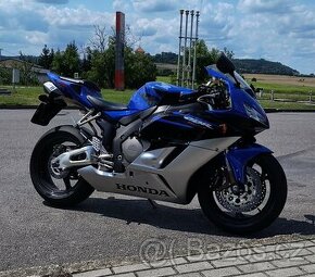 Náhradní díly Cbr 1000rr sc57 12900km najeto