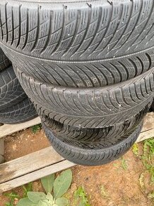 Zimní pneu 245/45/R18 Michelin