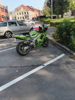 Kawasaki zx9r