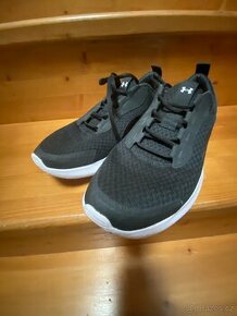 Prodám botasky Under Armour Sneakersy vel. 44 - 1