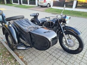 Ural,Dněpr K750 se zpátečkou