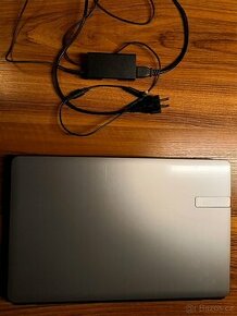 Acer Aspire E1-772 (bez HDD)