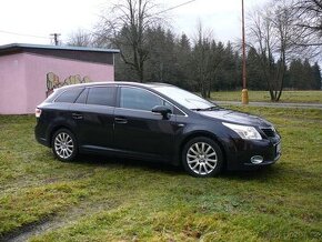 Toyoty Avensis 2.2 D-CAT 170tis.km