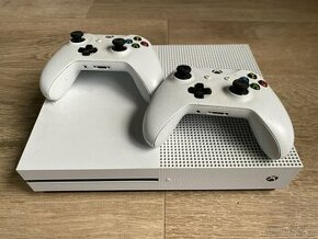 Xbox One S 1TB, DVD