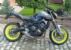 Yamaha MT-09 2016 - 1