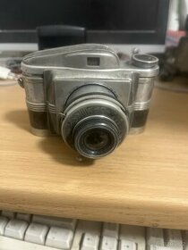 starý fotoaparát LORD SUPER - 1